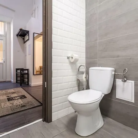 Apartment Bpr Fancy Private Dwtn *
