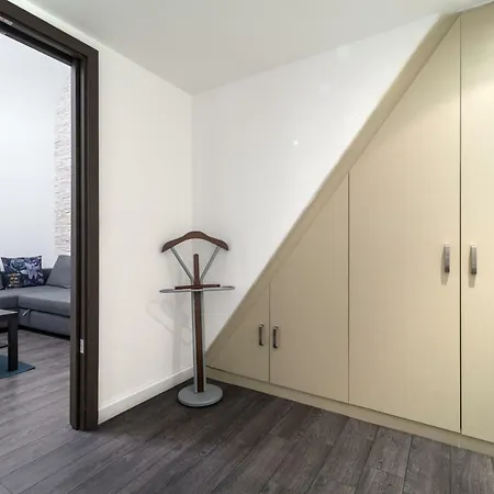 Bpr Fancy Private Dwtn Apartment *